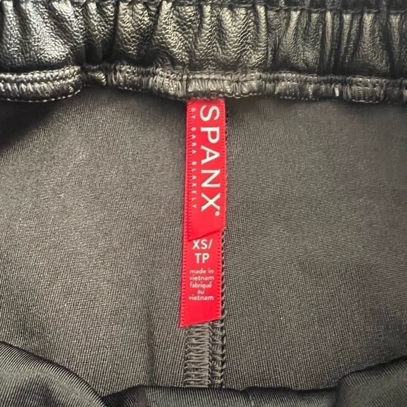Spanx Leather Like Jogger Black Size XS NEW without Tags - Picture 13 of 15